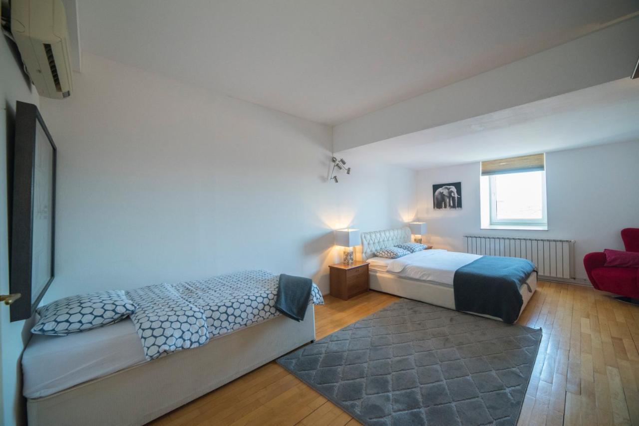 Octogon Apartment ซาเกร็บ ภายนอก รูปภาพ