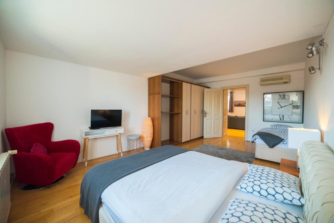 Octogon Apartment ซาเกร็บ ภายนอก รูปภาพ